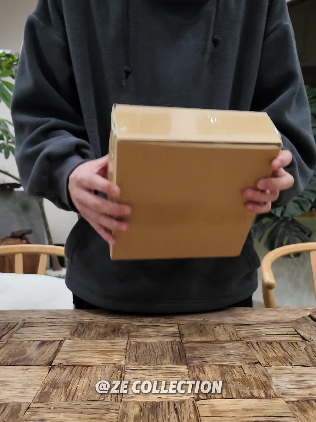 1pc Minimalist Solid Wood Stand Tray Desktop Organizer - Vertical 45° Hook Multi-Functional Storage Shelf, Tabletop Entryway Key Holder Open Display Rack for Living Room, Hallway, Bedroom & Office Jewelry Cosmetics Showcase